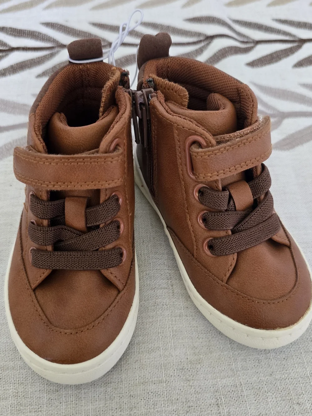 Cat & Jack stylish cognac